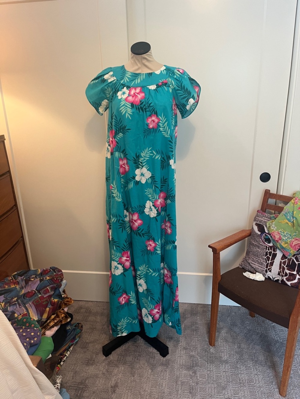 Vintage 80’s/90’s Hilo Hattie’s Maxi Dress with Puff Sleeves